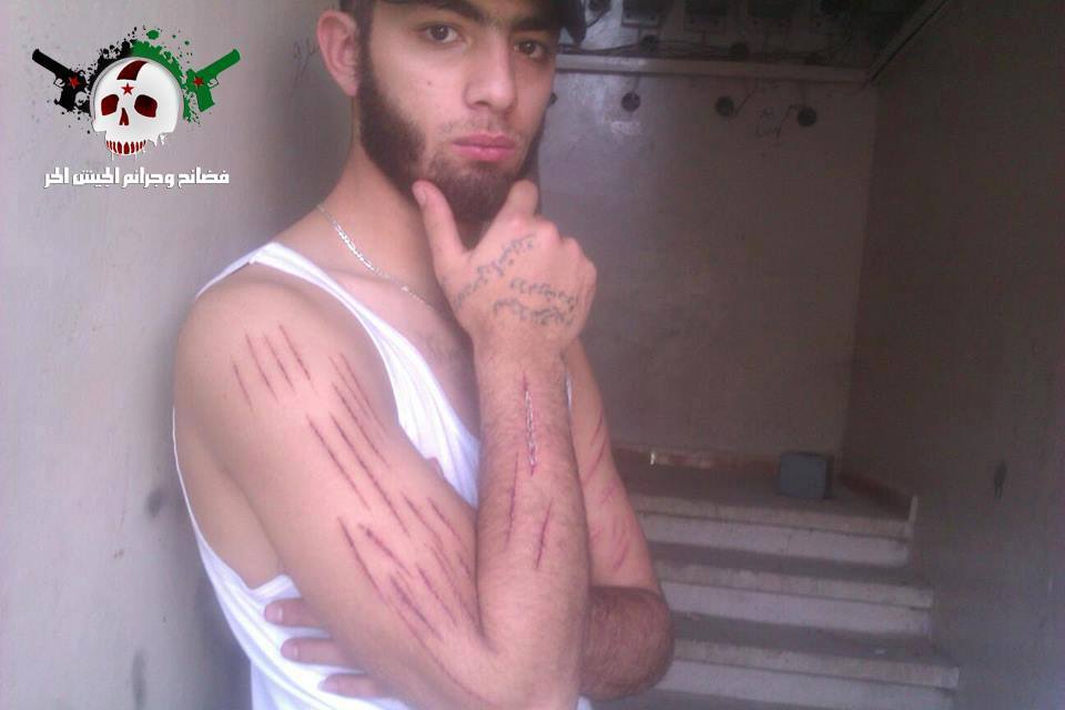 Photo of FOTO-Bunlara Mücahid Diyen Bunlardan Daha Aşağılıktır “Suriye Muhaliflerinin Garip Halleri”