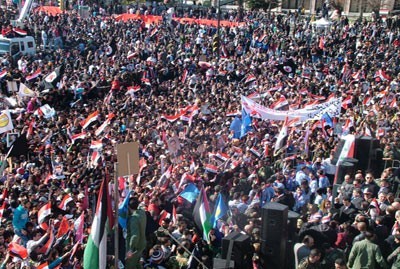 Photo of FOTO-Lazkiye Halkı görkemli mitingle Suriye ordusuna ve Esad’a destek verdi