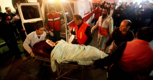 Photo of Korsan İsrail Uçaklarının Refah Kentindeki Tüneli Bombalamasında Ağır Yaralanan İbrahim Abidin Adlı Hamas Mücahidi Az Önce Hastane de Şehid Oldu. Şehid Sayısı 10′a Yükseldi