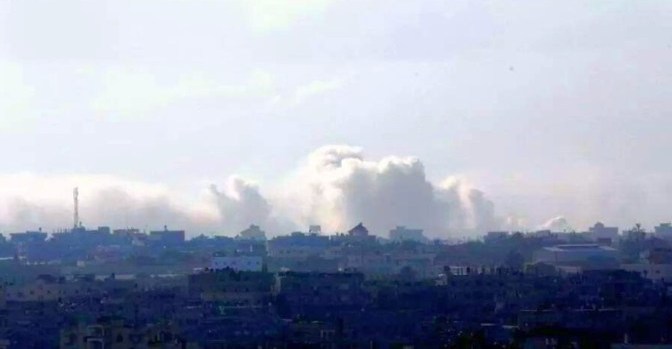 Photo of Korsan İsrail şimdide de Şucaiyye mahallesine zehirli gazlarla saldırdı