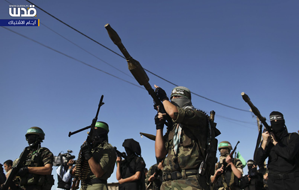 Photo of Kassam Mücahidleri İslam Ümmetine En Büyük Hediyeyi Gönderdi. İşgalci İsrail’in En Seçkin Askeri İstihbarat Birliğinden Olan Ketibetul Cifun’un Lideri Dulif Kidar’la Birlikte 25 Siyonist İsrail Askerini Öldürdü