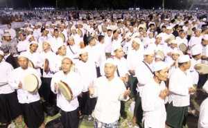 Photo of Endonezya’da IŞİD karşıtı büyük bir gösteri düzenlendi