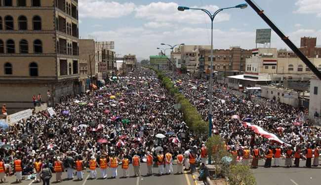 Photo of Devrimci Yemen Halkının Kıyamı Arabistan Rejimini Panikletti.