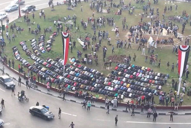 Photo of Mısır rejimi Kahire’deki Tahrir Meydanı’nı kapattı