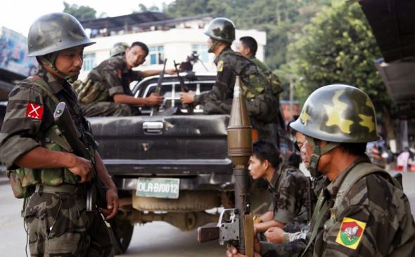Photo of Myanmar’da bir askeri kampa düzenlenen saldırıda 7 asker öldü