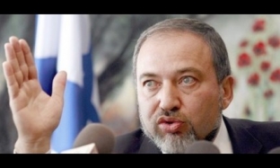 Photo of Korsan İsrail dışişleri bakanı: İsrail, Hizbullah’a teslim oldu
