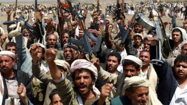 Photo of Yemen Hizbullahı cumhurbaşkanlığı sarayına bakan askeri birliği teslim aldı