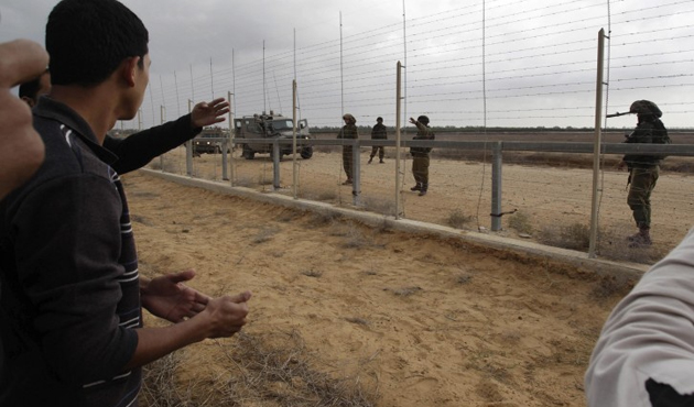 Photo of Korsan İsrail ordusu, Gazze sınırında askeri tatbikat başlattı