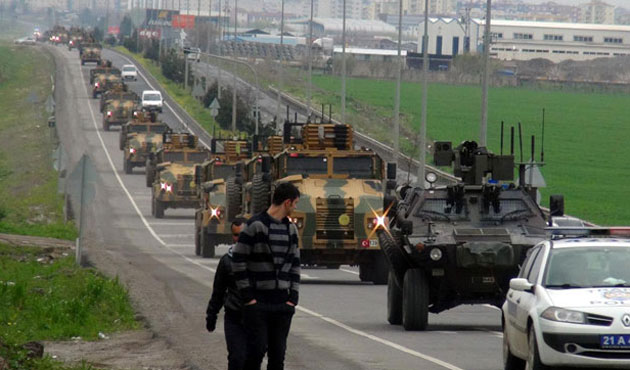 Photo of Irak ve Suriye sınırındaki TSK birliklerine zırhlı araç takviyesi yapıldı