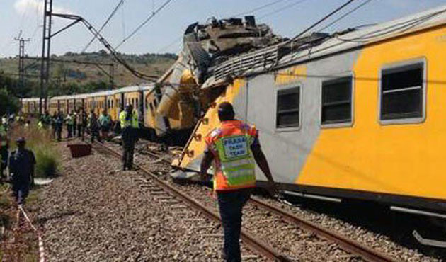 Photo of Güney Afrika’daki tren kazasında 1 kişi öldü, 80 kişi yaralandı