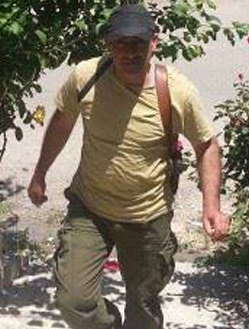 Photo of Suriyeli keskin nişancı terör lideri Ebu Ömer Tabanca’yı öldürdü