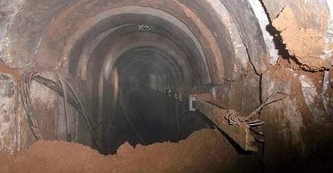 Photo of Sisi, Mursiden devraldığı zulmü sürdürüyor.Mısır, Gazze sınırında 12 yeni tüneli yıktı