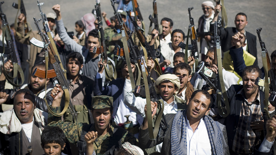 Photo of Yemen halk güçleri Ma’rib’in Kofel bölgesinde çok sayıda işgalciyi öldürdü