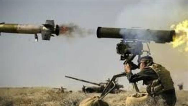 Photo of Irak Halk Direniş Komiteleri Tekfircilerin Mevzilerini Füzelerle Vurdu. 21 Ölü