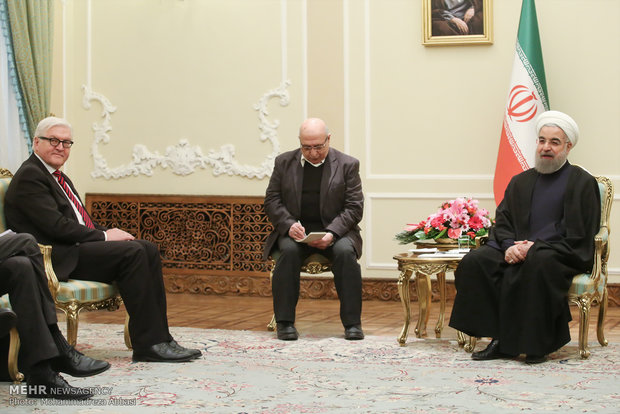 Photo of Hasan Ruhani: Terörizme verilen mali ve askeri kaynaklar kurutulmalı