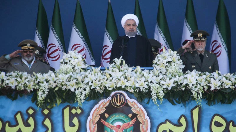 Photo of Stratejik Vizyon Sahibi Devlet Adamı Ödülü, Hasan Ruhani’ye verildi.
