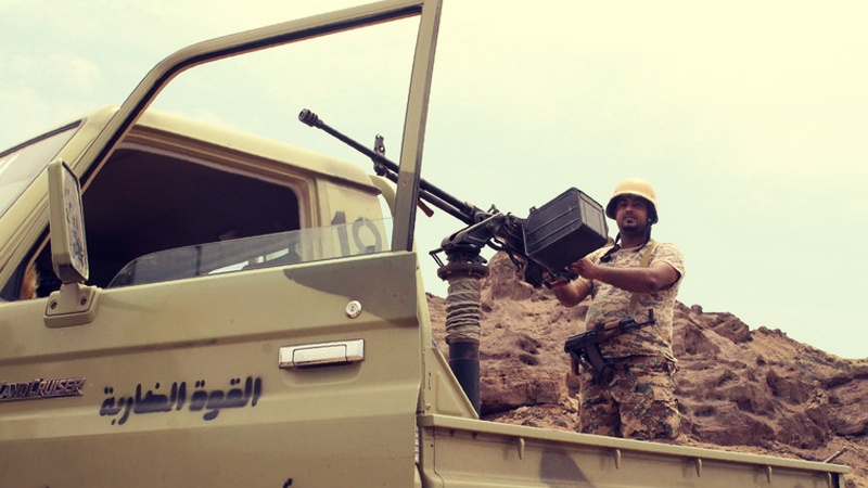 Photo of Yemen ordusu Suudi rejiminin iki üssünü ele geçirdi