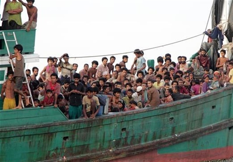 Photo of 50 bin Rohingyalı Müslüman Myanmar’dan Bangladeş’e Kaçtı