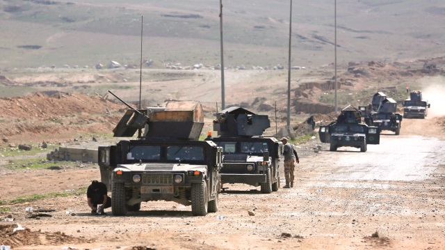Photo of Irak Ordusu IŞİD Teröristlerini Kuşatmaya Aldı