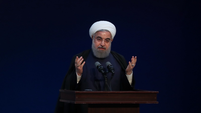 Photo of Ruhani: Seçimlerin görkemli geçmesi düşmanları ümitsiz kılar