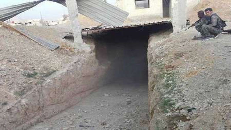 Photo of Şam’ın doğusunda teröristlere ait tüneller ele geçirildi