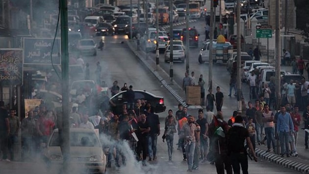 Photo of Barı Şeria’da ‘İsrail’in Aksa’daki uygulamalarına tepki yürüyüşü’