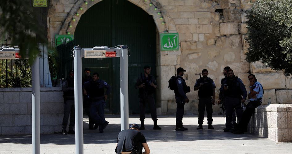 Photo of İsrail İç İstihbaratı Şabak Mescid-i Aksa’ya Yerleştirilen Elektronik Kapıların Kaldırılmasını Tavsiye Etti