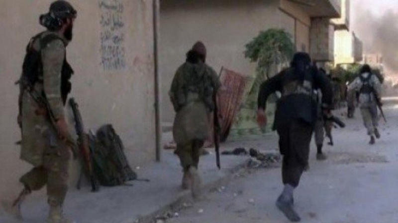Photo of IŞİD, Afganistan’da 15 üyesinin başını kesti