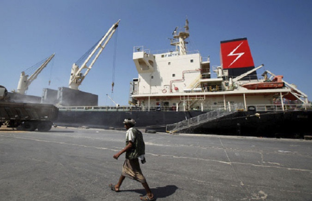 Photo of Arabistan’ın hadide limanını kapatarak, Yemen’e insani yardımları engelliyor