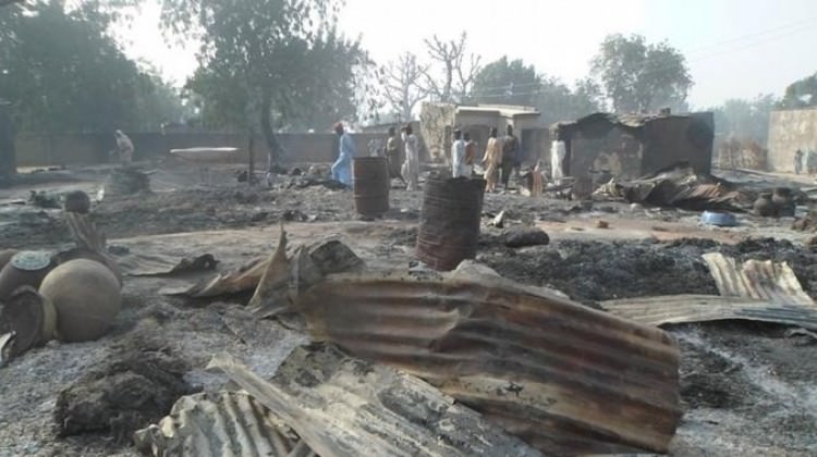 Photo of Nijerya’da Askeri Birliğe Silahlı Saldırı: 5 Ölü 30 Asker Kayıp