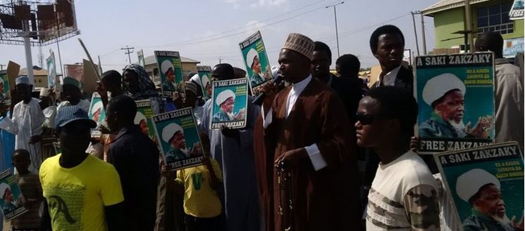 Photo of Nijerya’da Şeyh Zakzaki’nin serbest bırakılması için gösteri