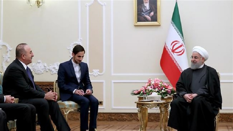Photo of İran Cumhurbaşkanı Hasan Ruhani Türkiye Dışişleri Bakanını Kabul Etti